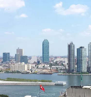 Rented by City Connections Realty | media 3