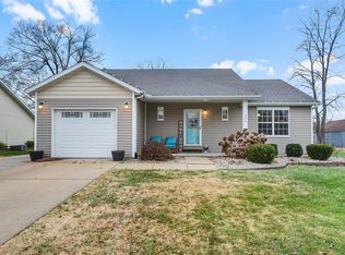 233 Seminole St, Edwardsville, IL 62025