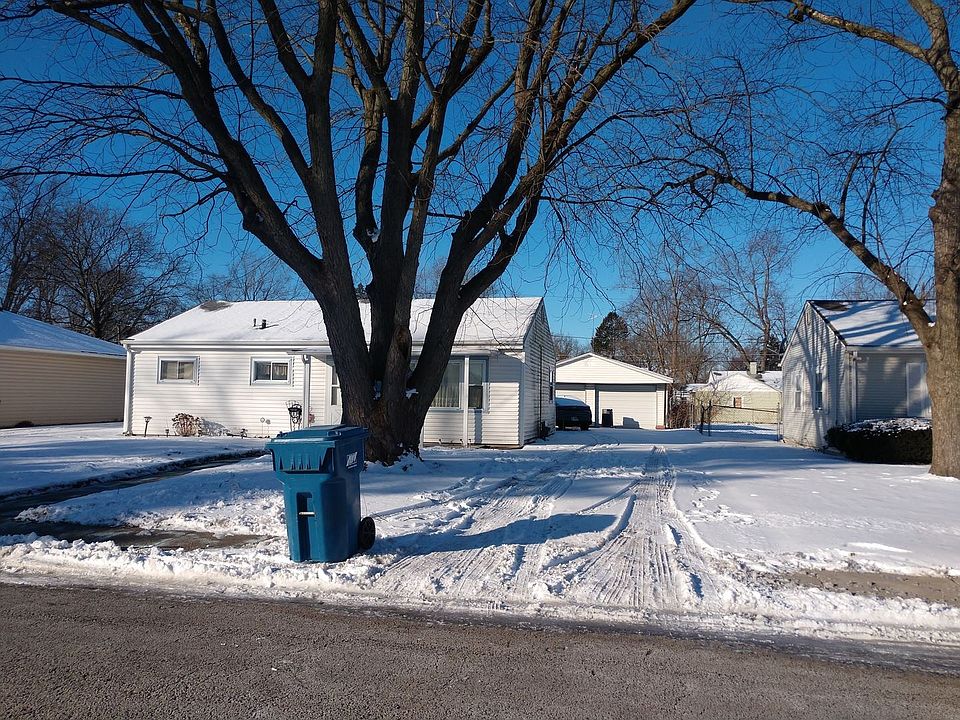 2nd image of 703 N Hammes Ave
