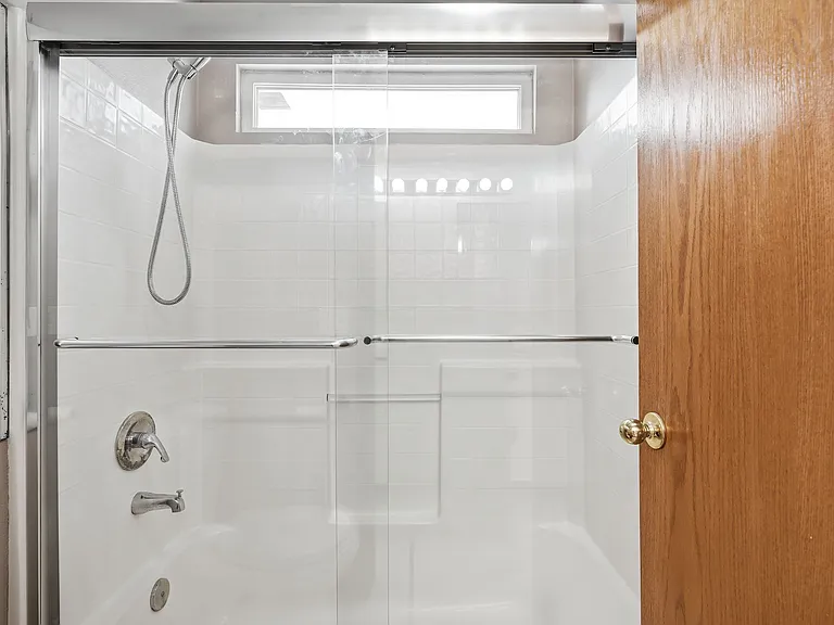 Master shower tub combo