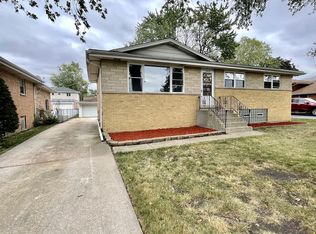 7517 Stickney Ave, Bridgeview, IL 60455