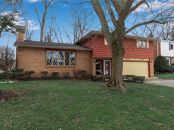 3rd image of 142 Rosewood Dr