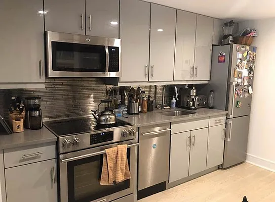 Rented by RealTegrity NY LLC | media 21