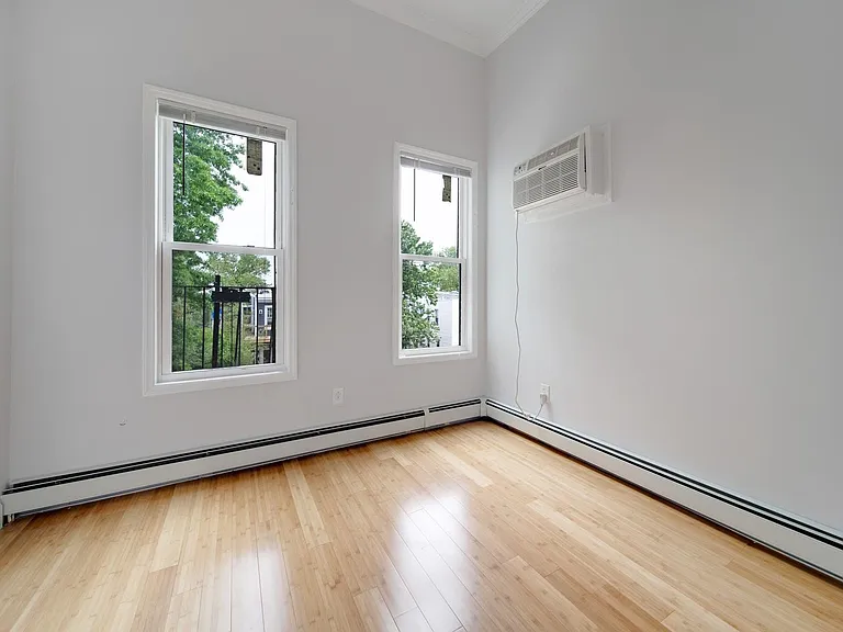 132 Lincoln St #6RIGHT — Photo 11