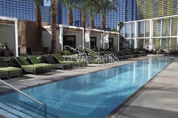 Mandarin Oriental Pool