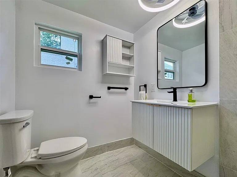 2413 Woodhead St #C — Photo 4