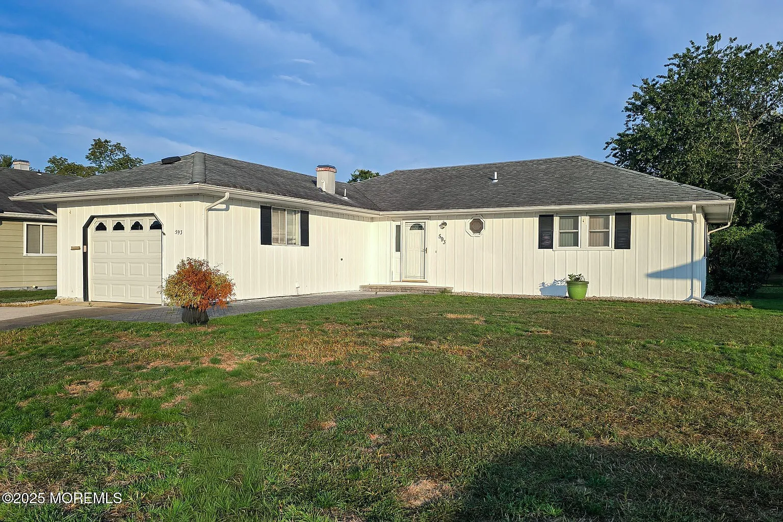 593 Jamaica Boulevard photo 1