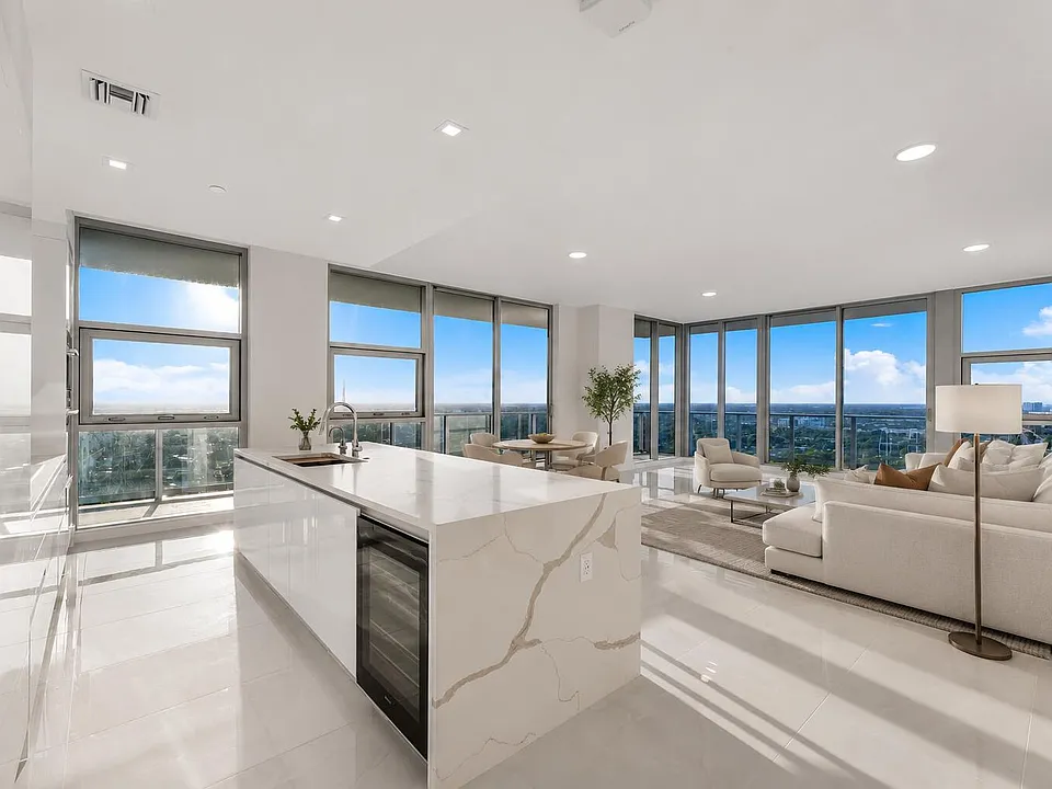 220 Lake Shore Dr #2223