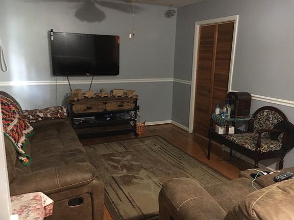 2nd image of 102 Logan Dr