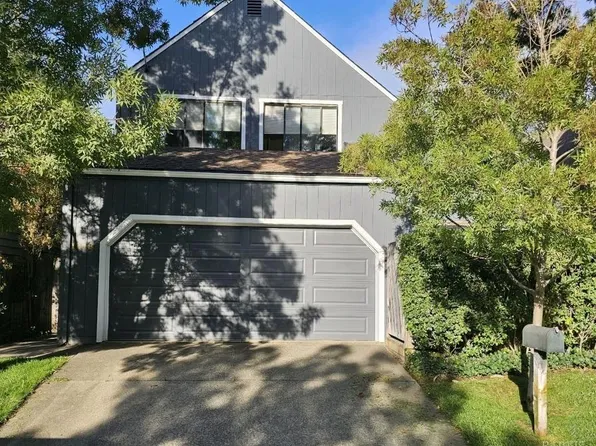 1319 Foothill Drive, Healdsburg, CA 95448