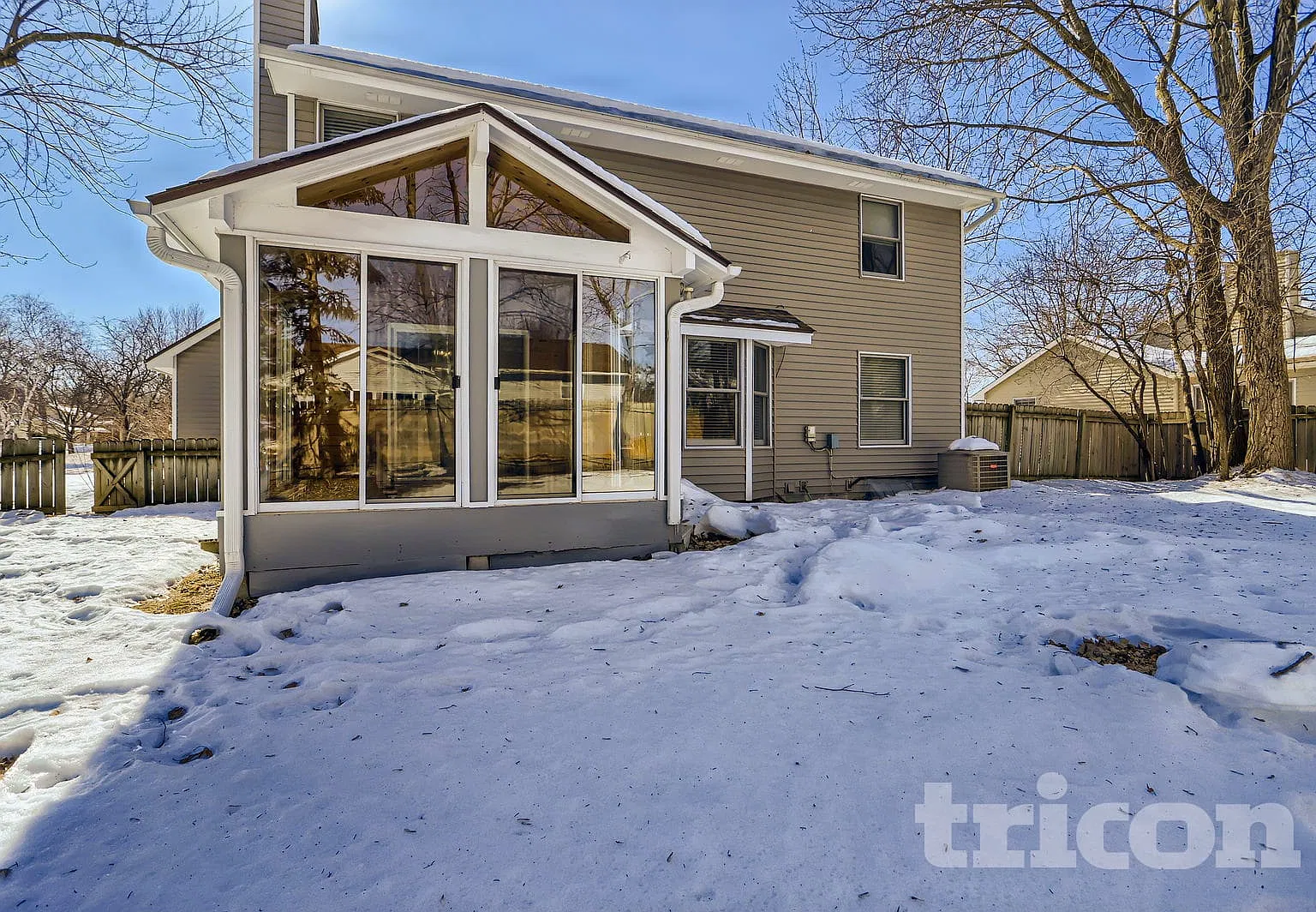 1324 87th Ave N Minneapolis MN — Photo 3