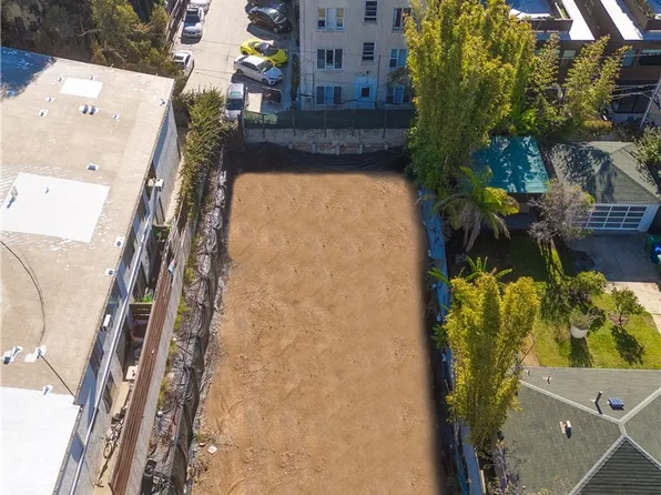 122 Strand St APT 1, Santa Monica, CA 90405