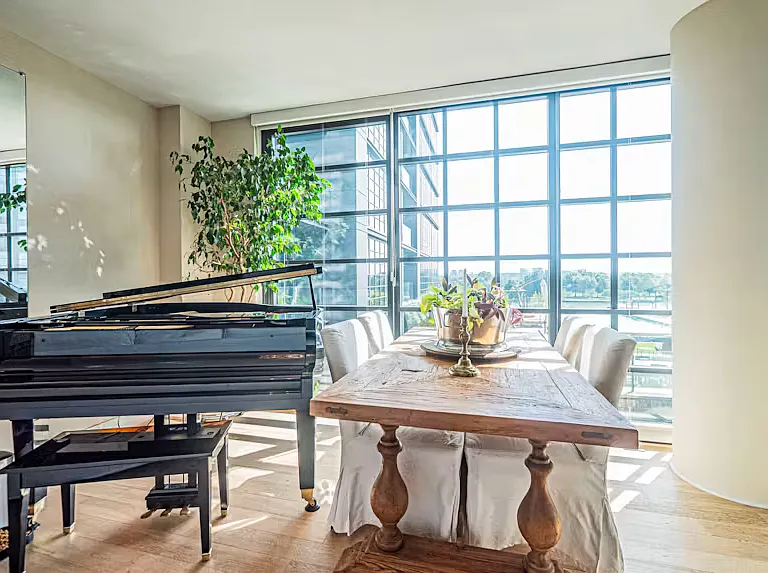 45 Sutton Sq SW #4003 — Photo 10