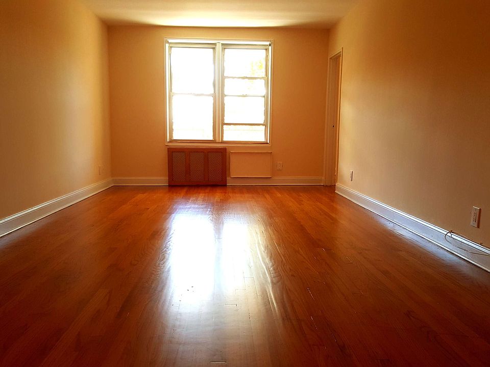 1st image of 6767 Burns St #4H