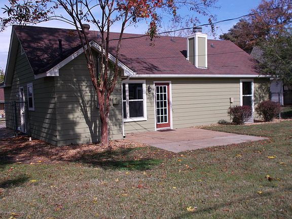 2nd image of 10165 Yates Dr