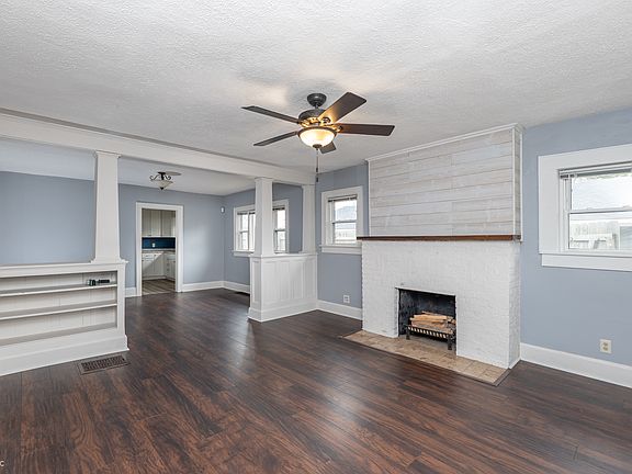 3rd image of 208 N Meeks Ave