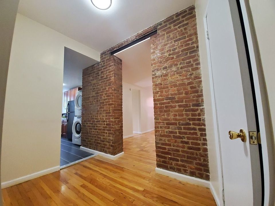 1st image of 2690 University Ave APT 5B