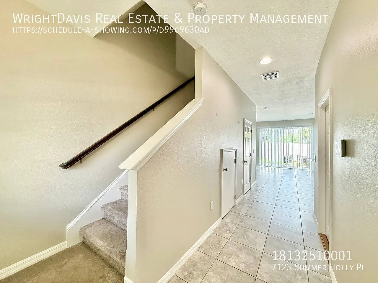 Beautiful 3/2.5 Townhome — Photo 2