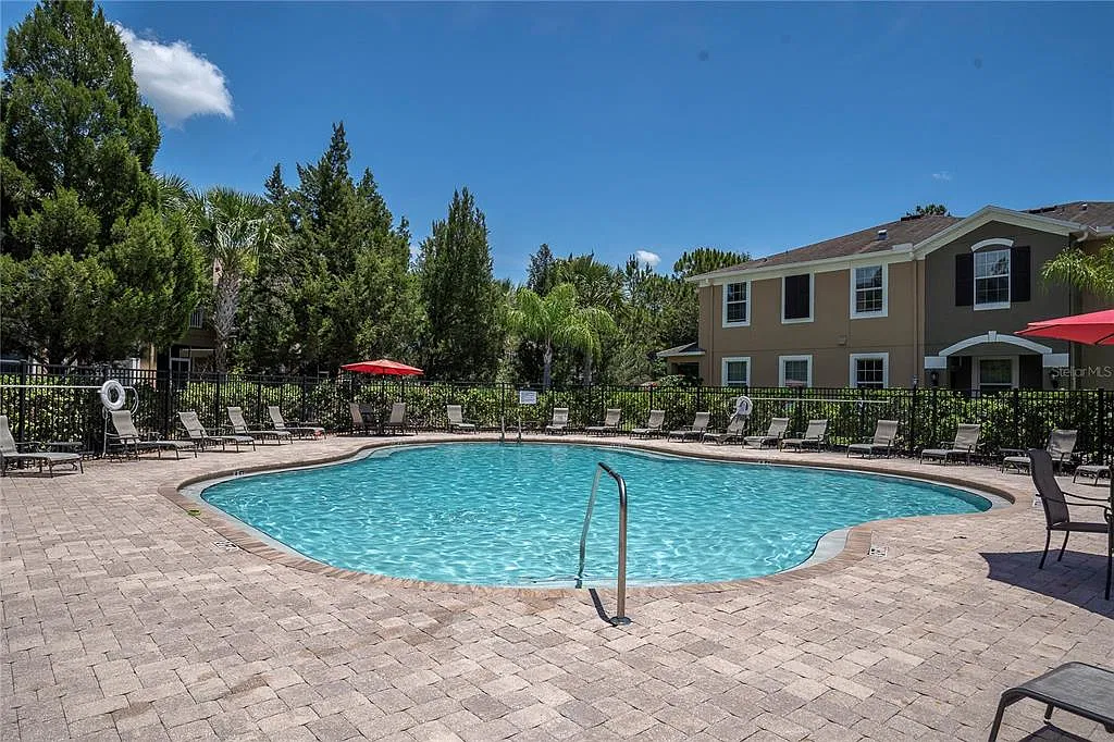 3 bed, 2.5 bath, 1863 sqft, $2,790 — Photo 2