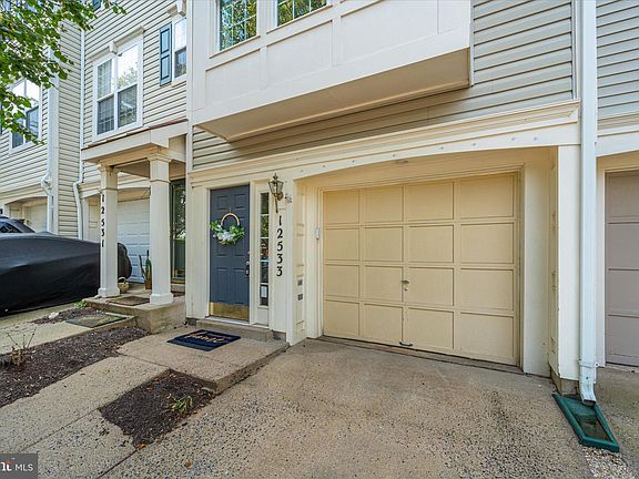3rd image of 12533 Heykens Ln