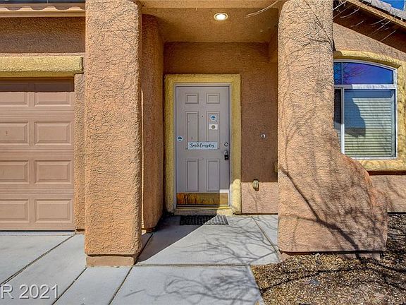 3rd image of 2928 Covatta Ct