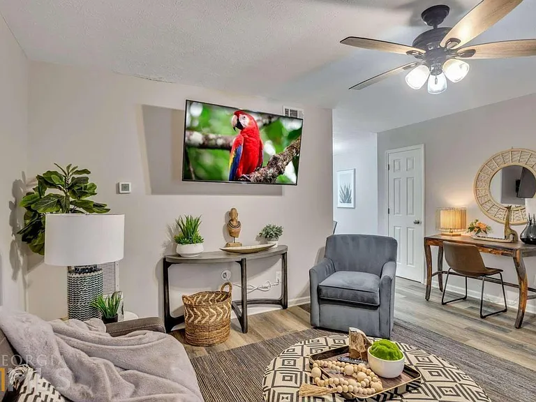 2301 Salt Springs Pl — Photo 3