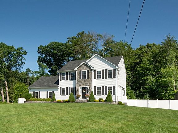 2nd image of 102 W Pond St