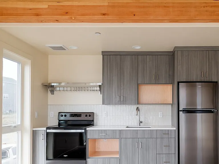 6045 Pacific Ave — Photo 3