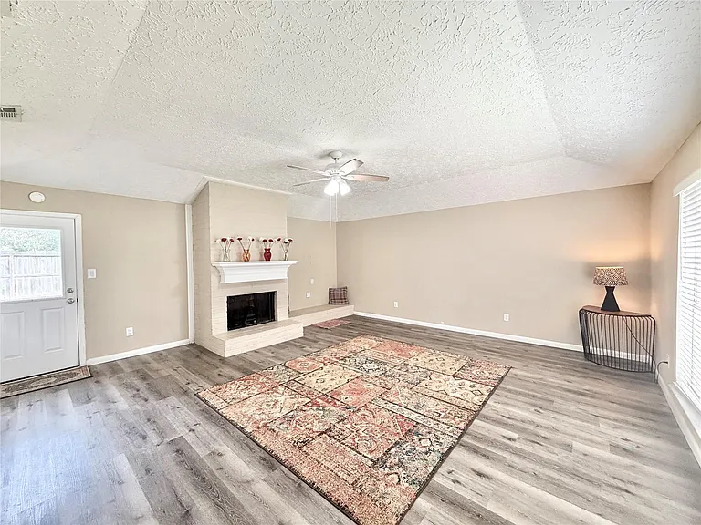 13330 Cologne Dr — Photo 5