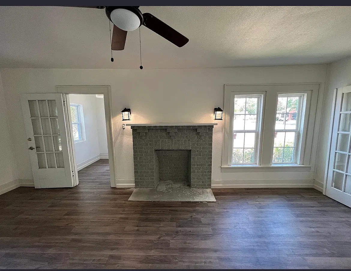 4 bed, 1625 sqft, $2,100 — Photo 2
