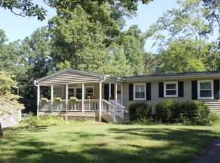 10200 Woodrow St, Vienna, VA 22181