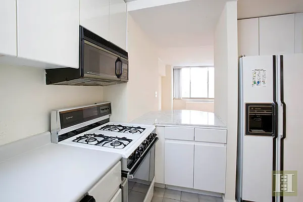 Rented by Halstead Real Estate | media 9