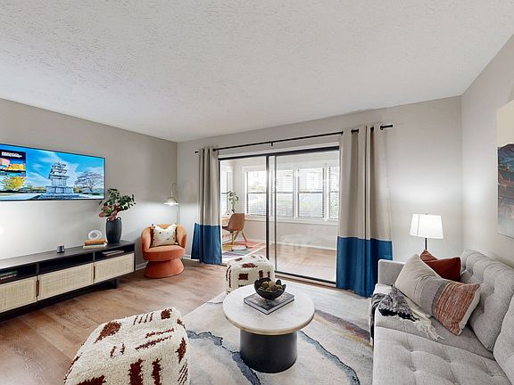 Newly Renovated Living Room with Private Sunroom