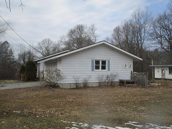 2nd image of 2371 Union Street