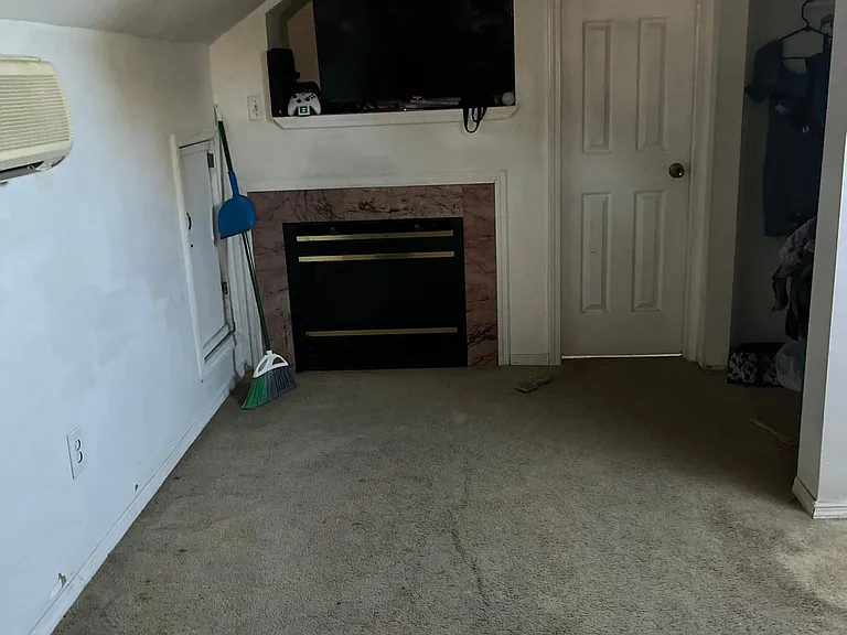 6780 Edison Ave — Photo 6