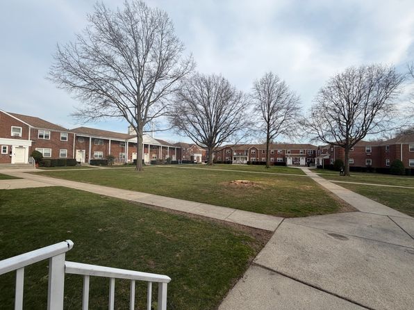 (undisclosed Address)