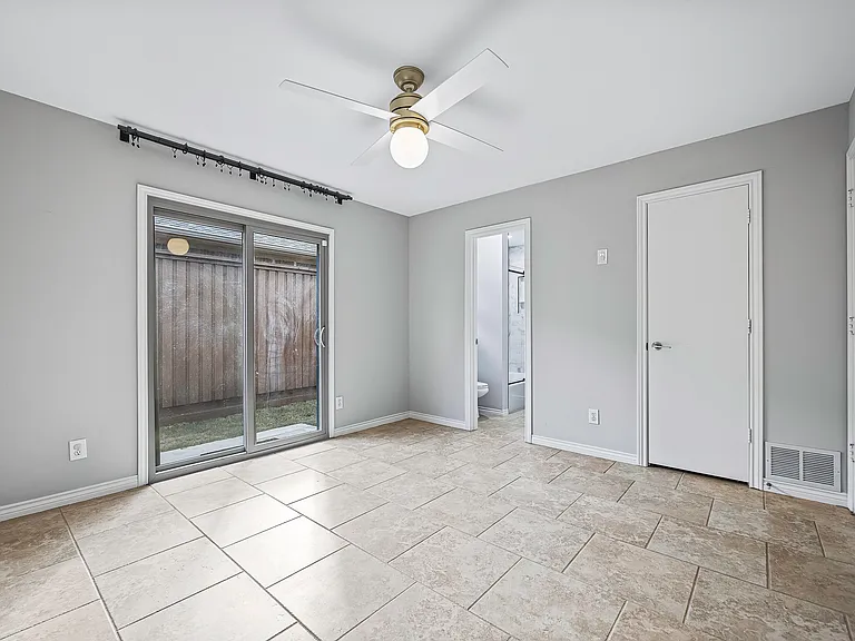 12927 Fall Manor Dr — Photo 31