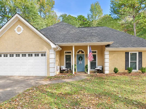 138 Florence Dr, Newnan, GA 30263