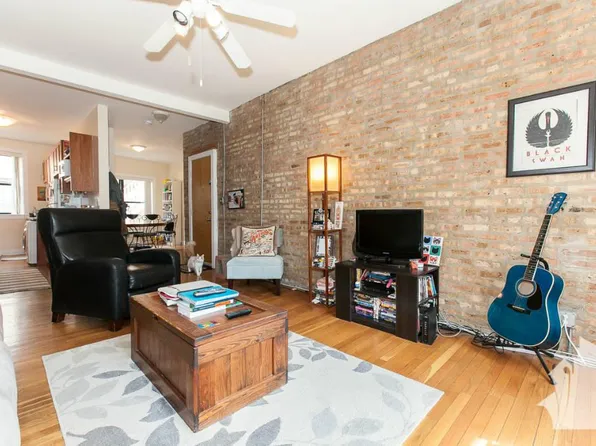 7023 N Sheridan Rd #2N, Chicago, IL 60626