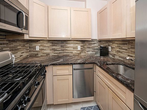 3rd image of 345 E 56th St APT 4B