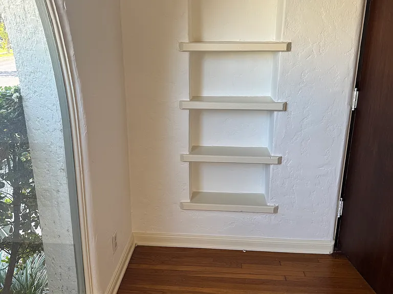 7940 Blackburn Ave #7940 — Photo 13