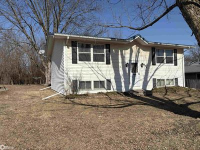905 W Tyler Ave, Fairfield, IA, 52556