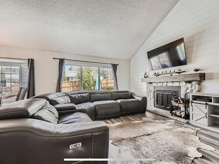 5954 S Netherland Cir — Photo 4