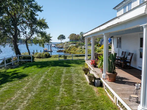417 River Road, Stonington, CT 06379