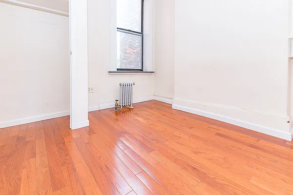 Rented by MySpaceNYC | media 6