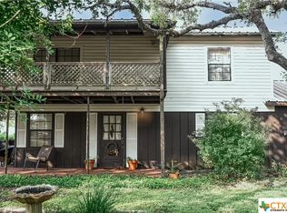 326 Swan Point Marina Rd, Seadrift, TX 77983