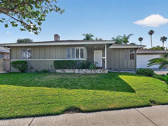 3rd image of 4743 Fendyke Ave