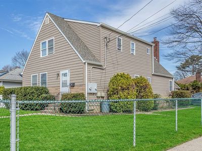 197 Emery St, Hempstead, NY, 11550