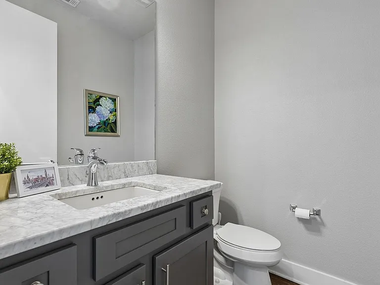 4402 Lafayette St #B — Photo 14