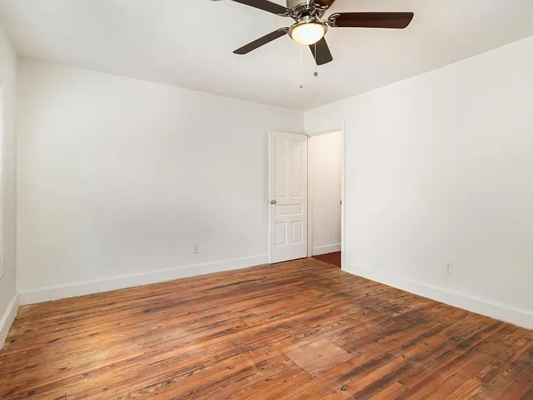 215 Pine Grove Rd — Photo 12